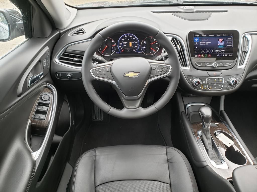 Used 2022 Chevrolet Malibu Premier FWD image 20