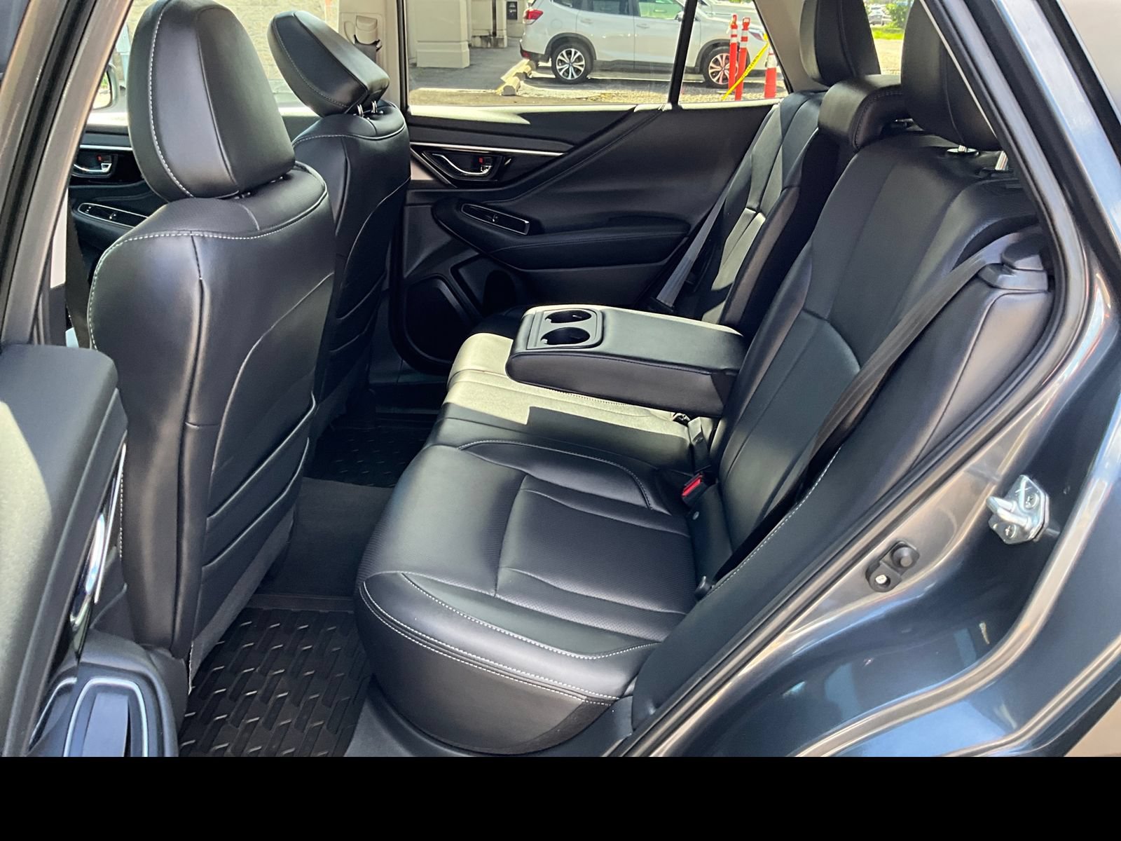 Certified 2024 Subaru Outback Limited AWD/4WD image 11