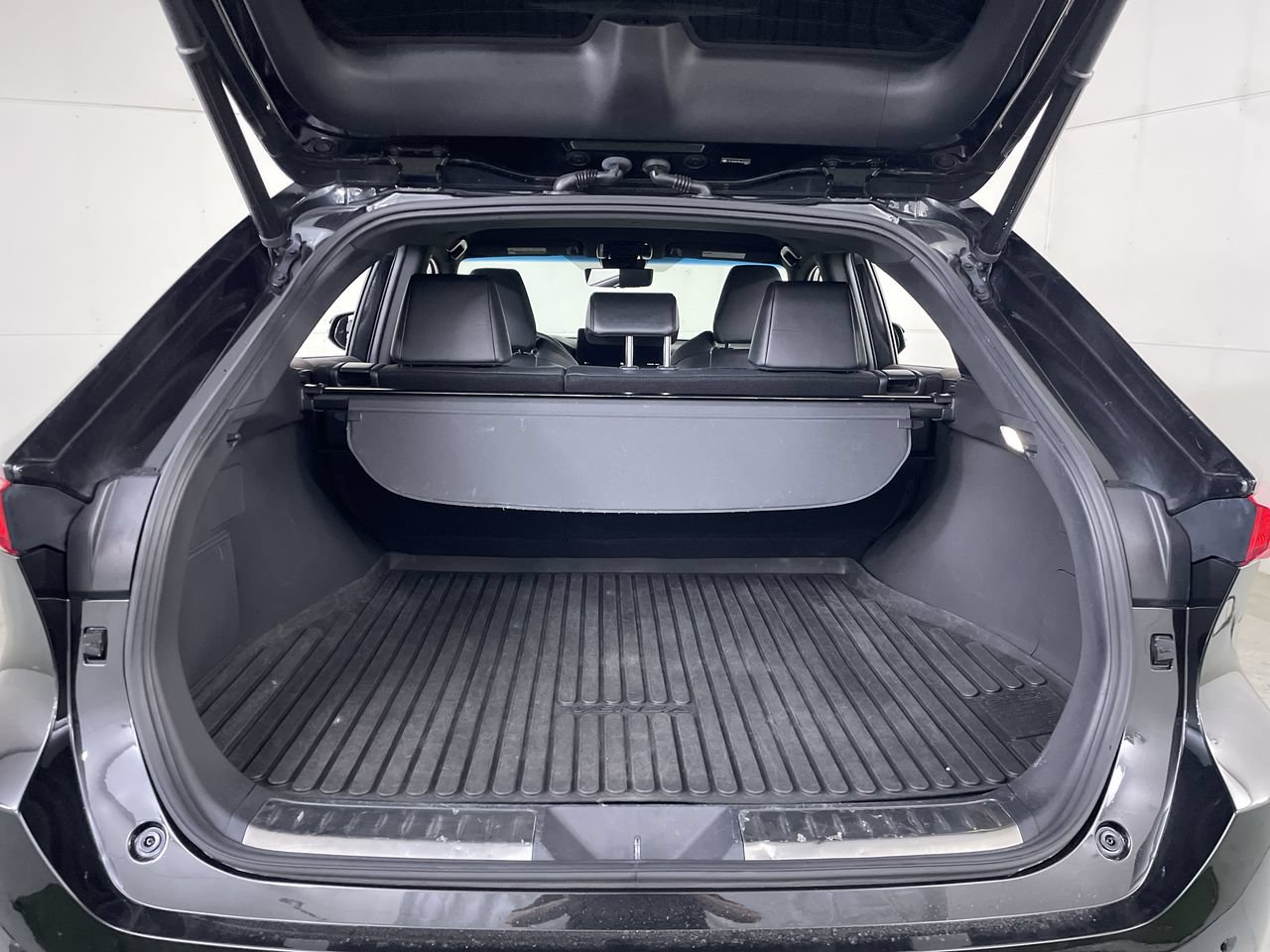 Used 2021 Toyota Venza Limited AWD/4WD image 22