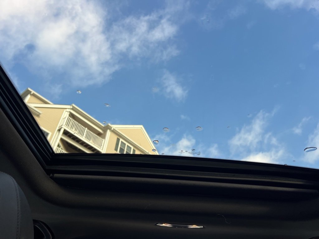 Used 2020 BMW 330i xDrive Sedan w/ Convenience Package image 21