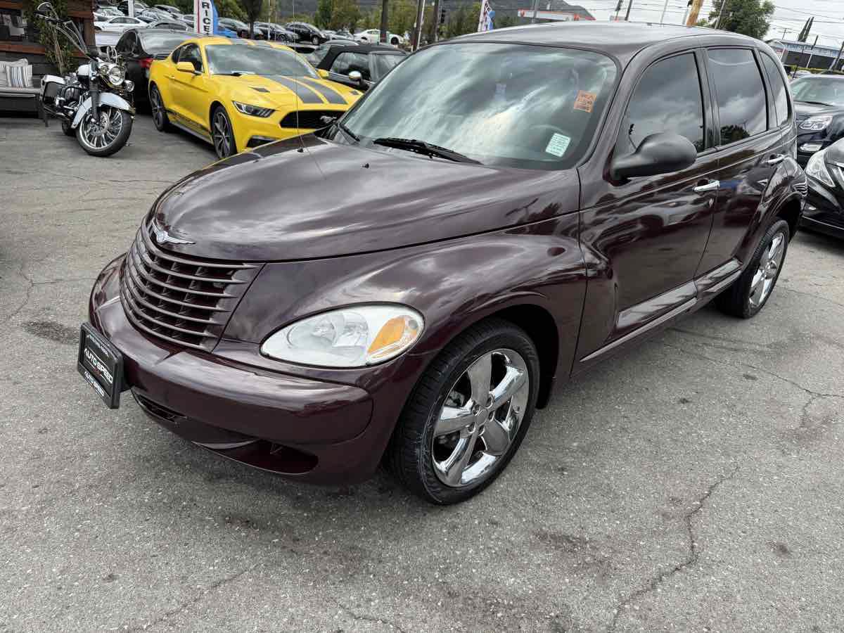 Used 2005 Chrysler PT Cruiser Touring FWD image 3