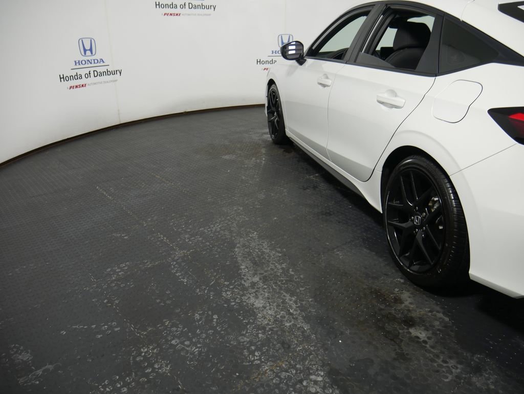 Used 2023 Honda Civic Sport image 13