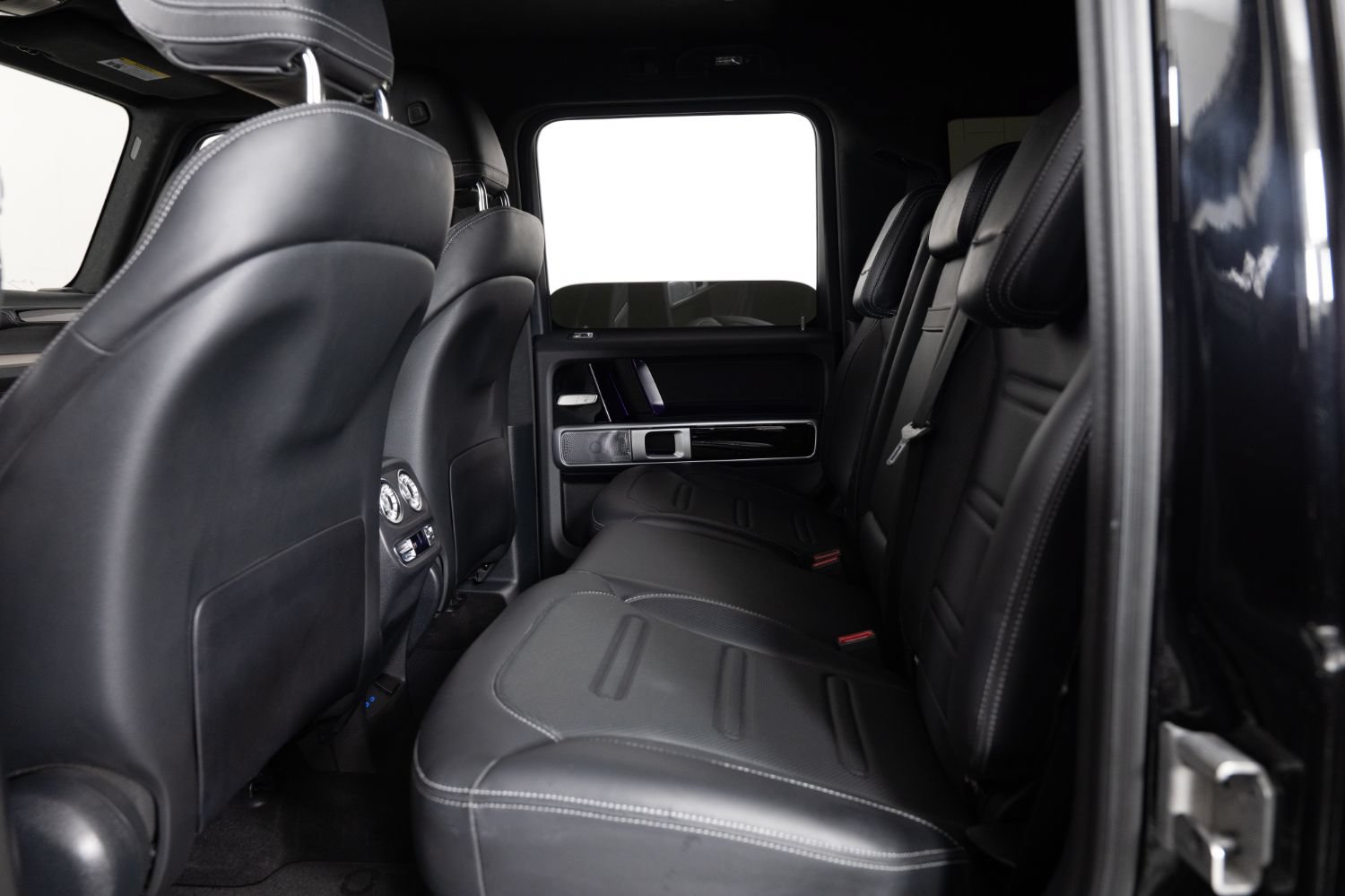 Used 2025 Mercedes-Benz G 550 w/ Exclusive Interior Package image 18