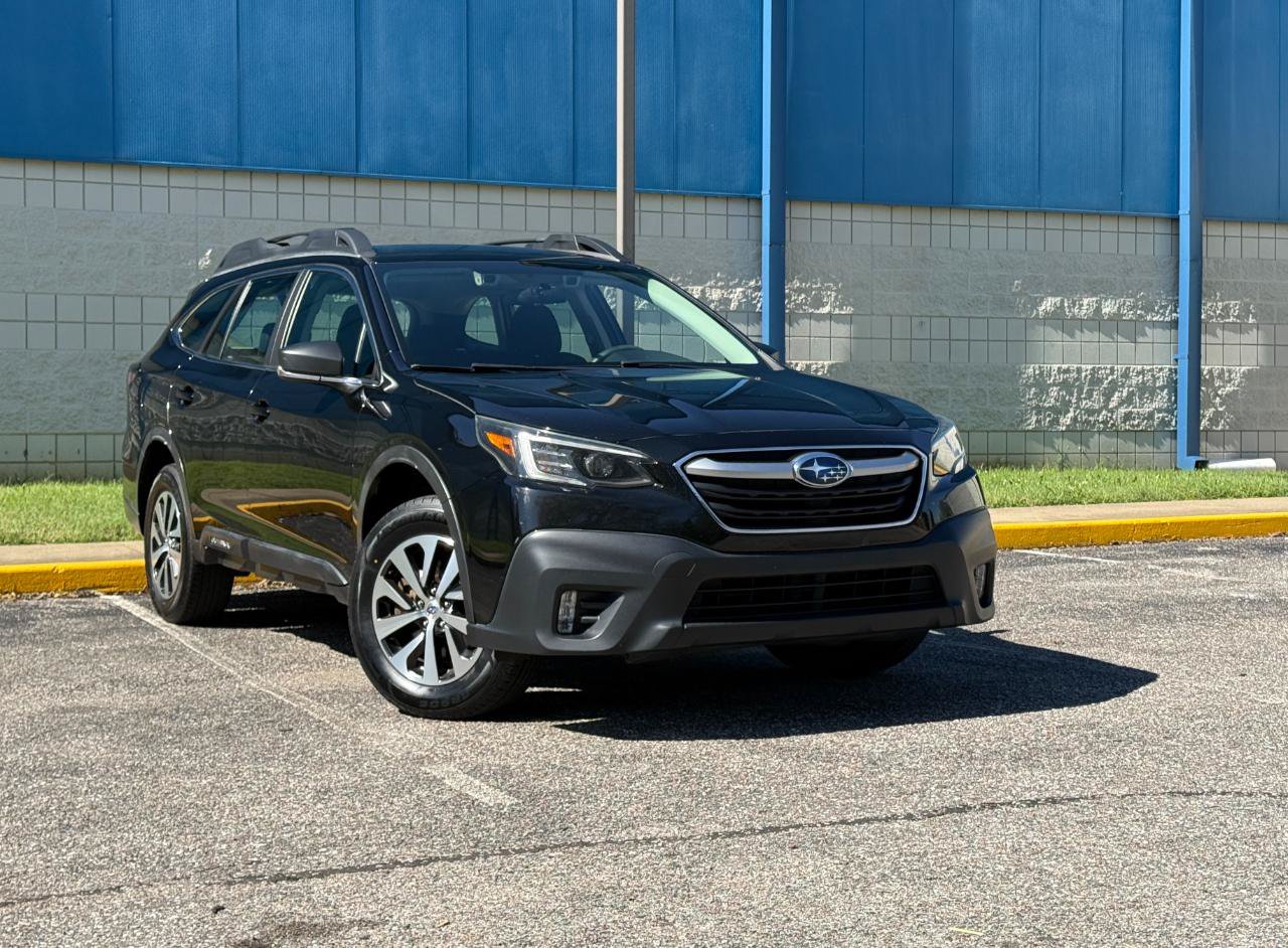 Used 2022 Subaru Outback AWD/4WD image 3