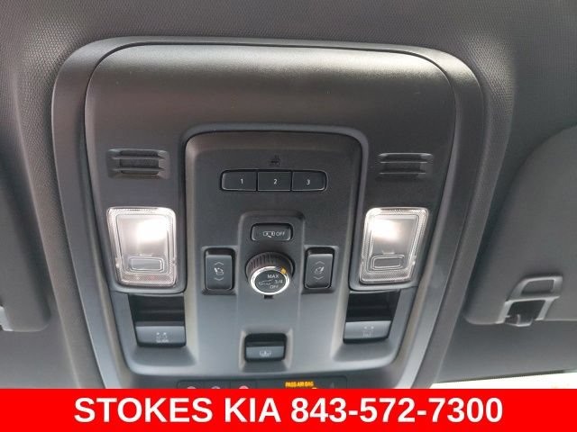 Used 2024 Chevrolet Tahoe Premier w/ Premium Package AWD/4WD image 28