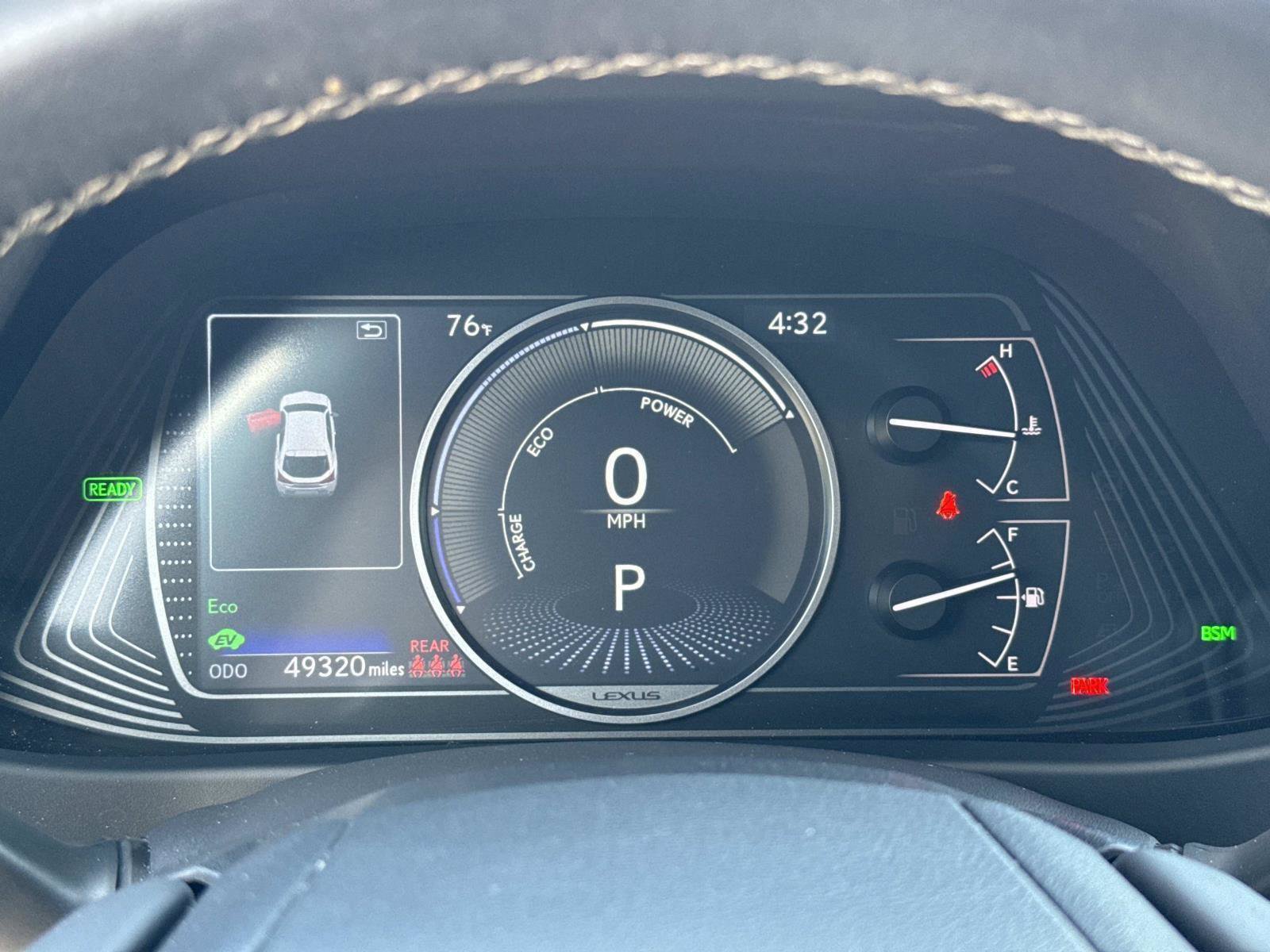 Used 2022 Lexus UX 250h w/ Accessory Package (Z2) AWD/4WD image 31