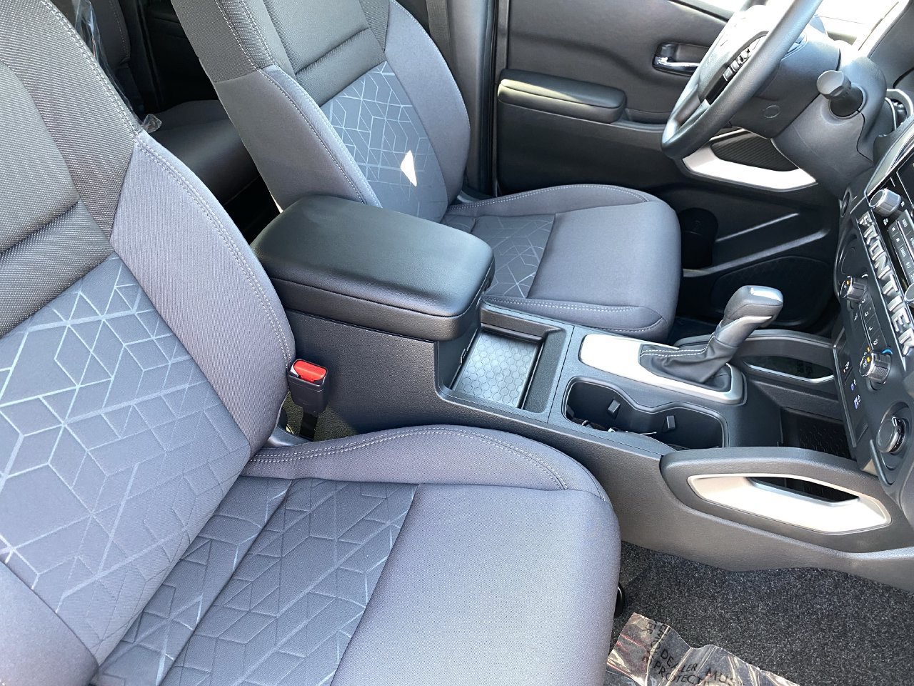 New 2027 Nissan Frontier SV RWD image 12