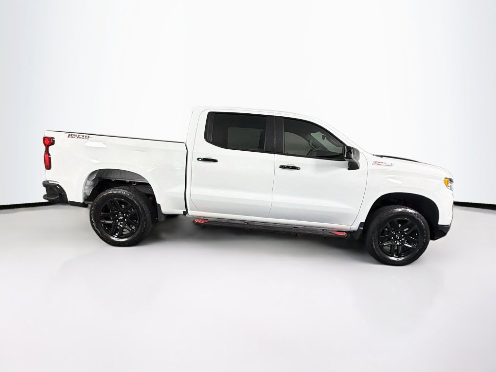 Used 2025 Chevrolet Silverado 1500 LT Trail Boss AWD/4WD image 11