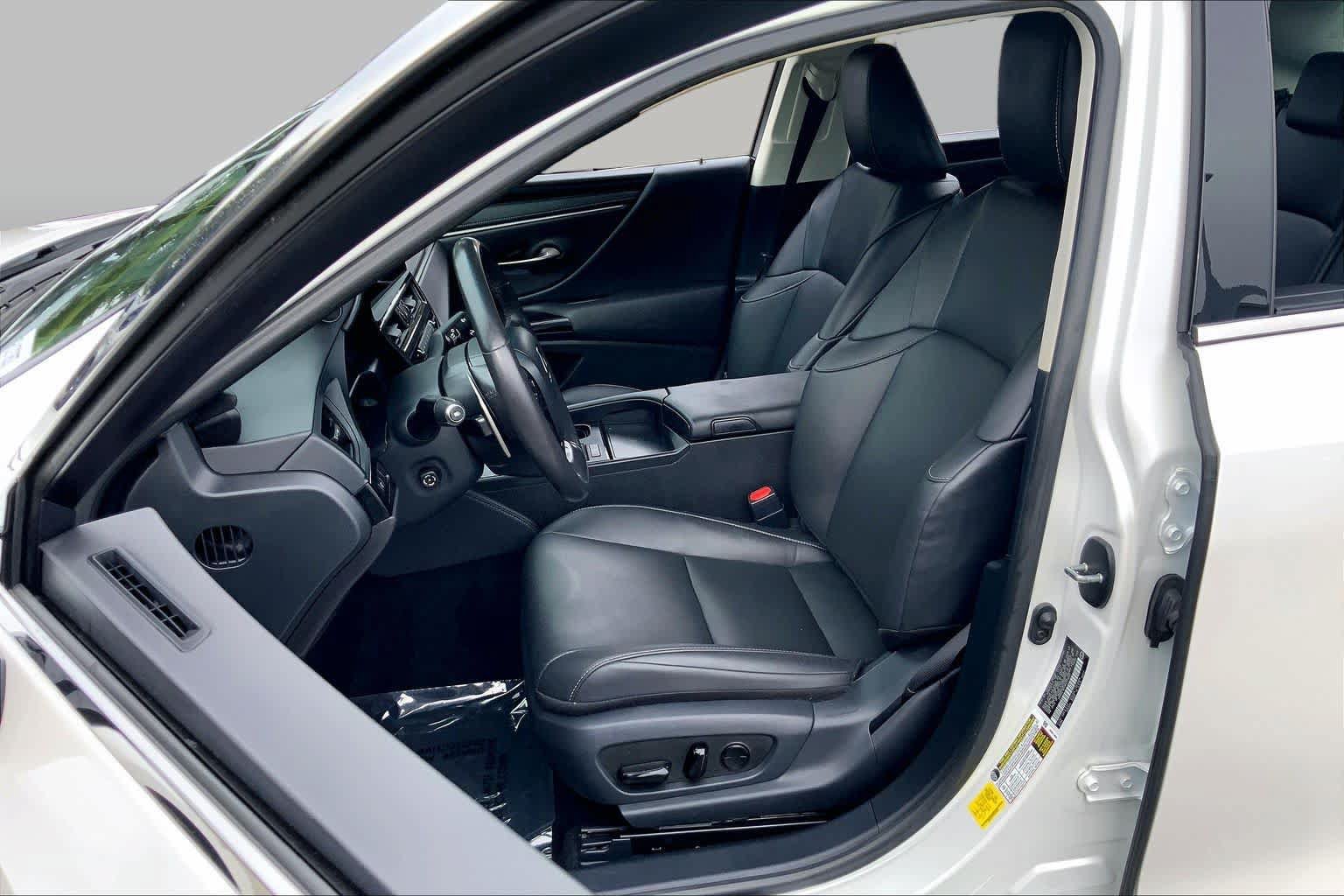 Certified 2024 Lexus ES 350 w/ Premium Package FWD image 8