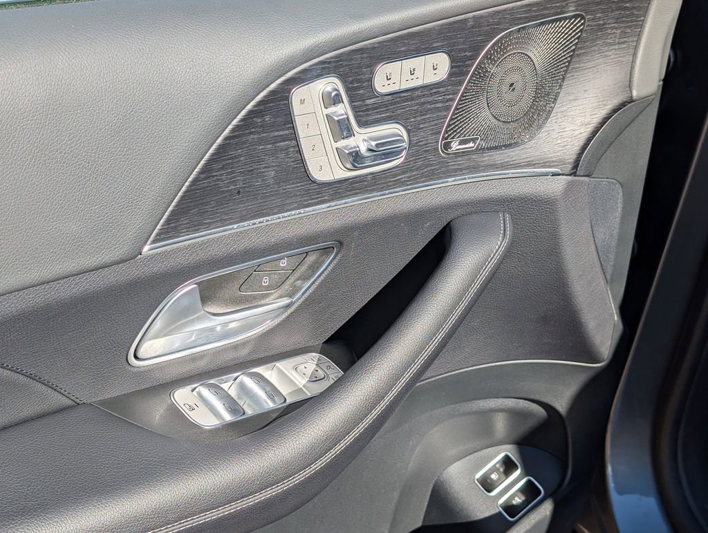 Used 2025 Mercedes-Benz GLE 450e 4MATIC image 24