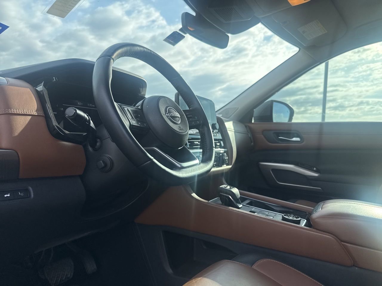 Certified 2023 Nissan Pathfinder Platinum w/ Cargo Package image 39