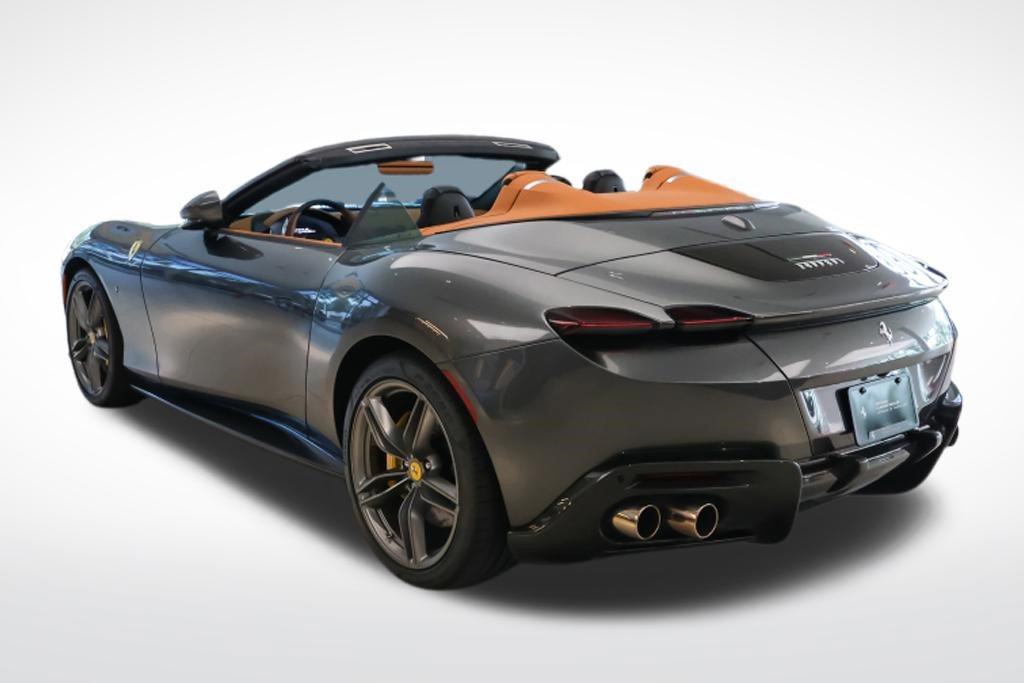 Used 2025 Ferrari Roma Spider RWD image 3
