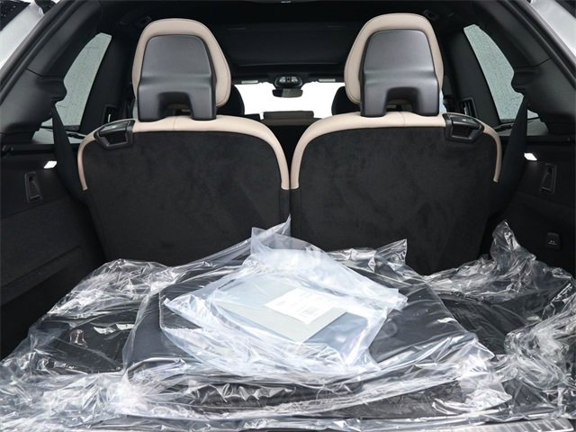 New 2026 Volvo XC90 B6 Ultra image 32