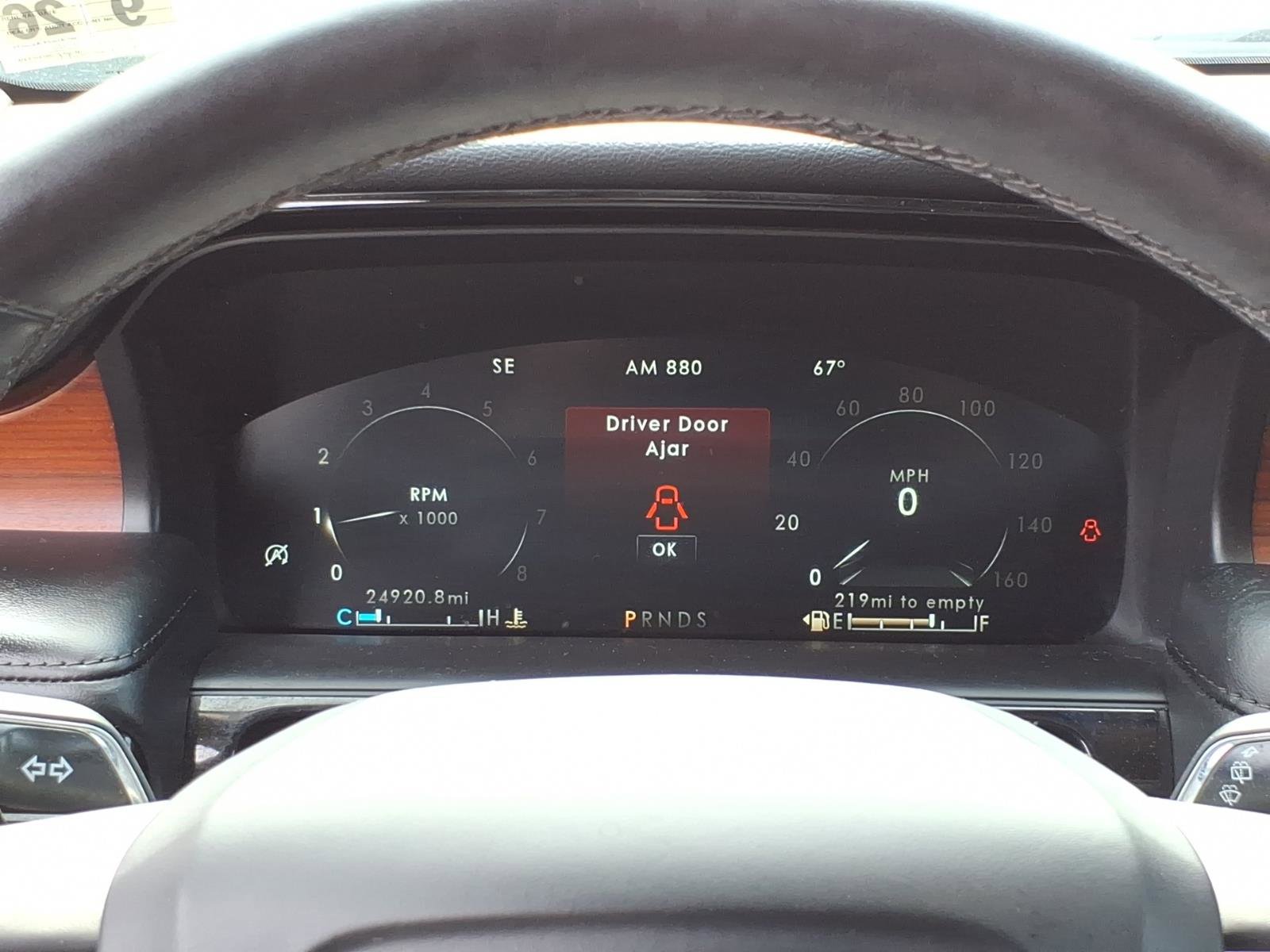 Used 2021 Lincoln Nautilus Reserve w/ Class II Trailer Tow Package AWD/4WD image 16