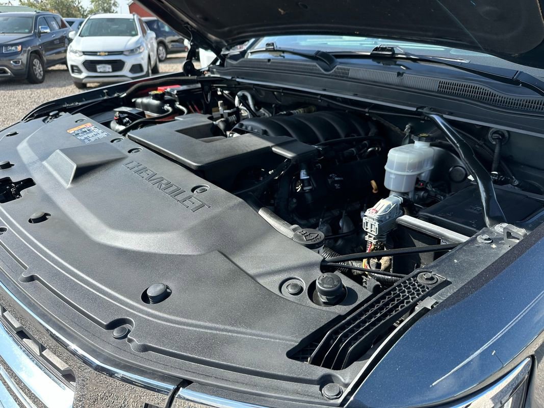 Used 2019 Chevrolet Suburban LT image 46