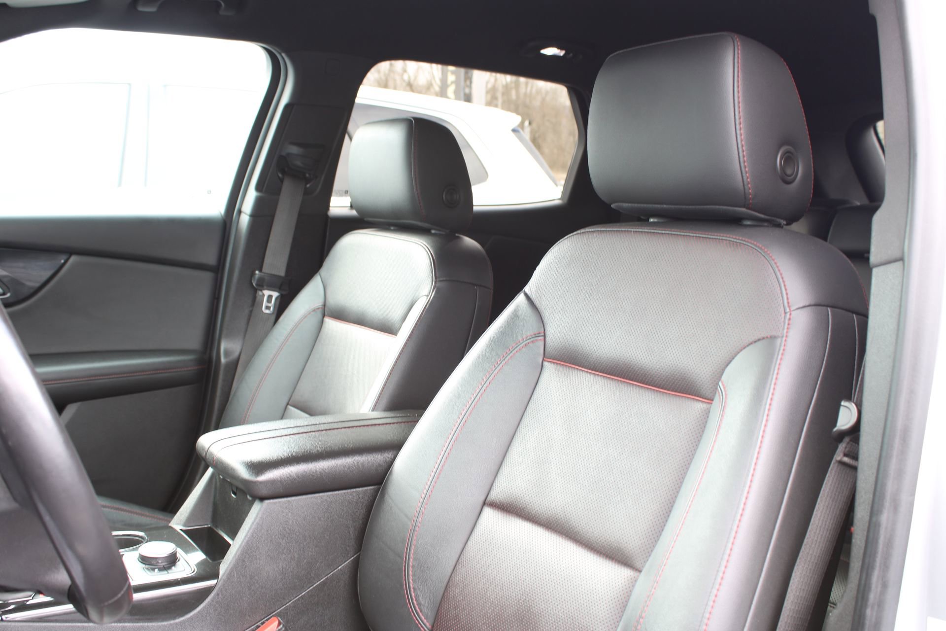 Used 2020 Chevrolet Blazer RS FWD image 16