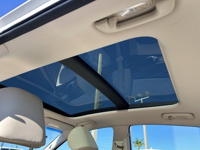 Used 2017 Kia Cadenza Technology image 17