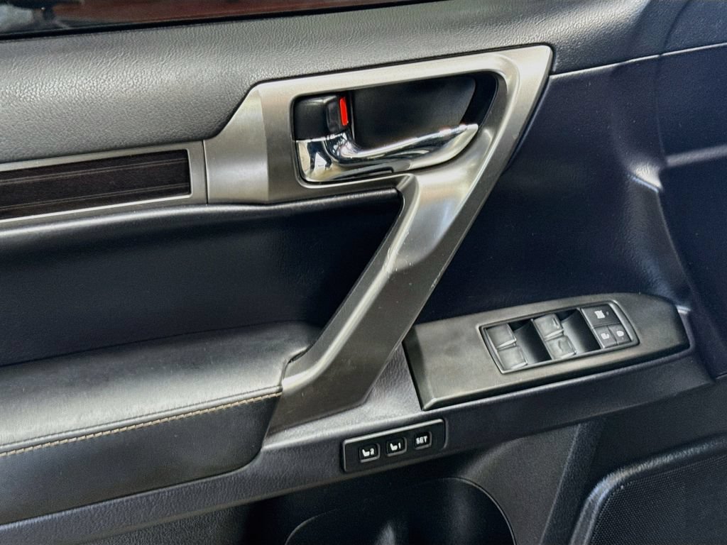Used 2022 Lexus GX 460 Premium AWD/4WD image 18