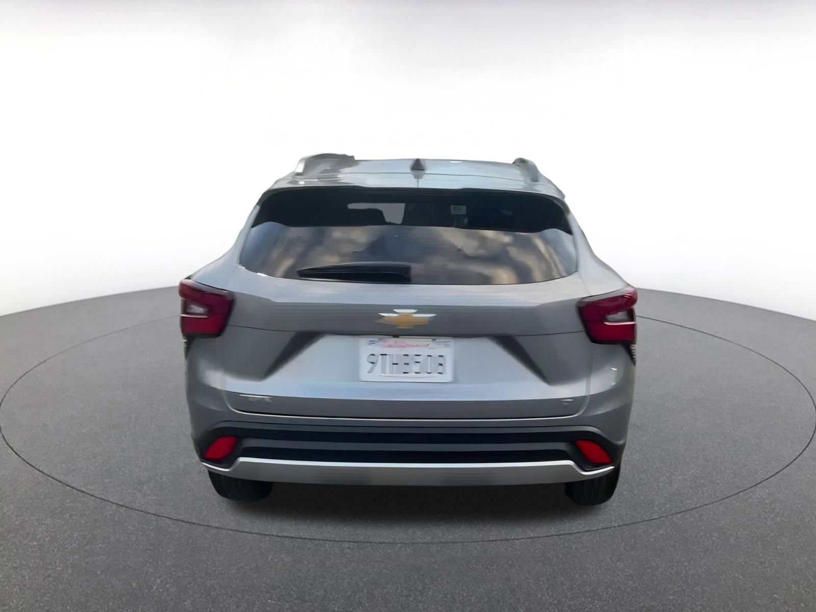 Used 2025 Chevrolet Trax LT image 16