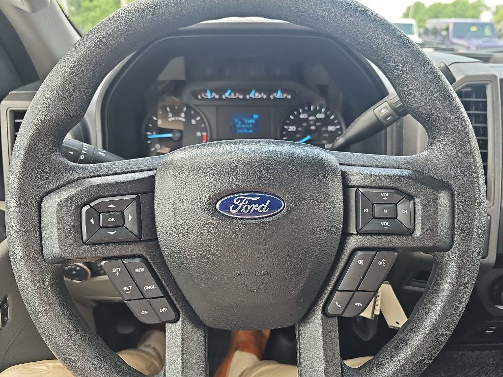 Used 2022 Ford F250 XL w/ Power Equipment Group AWD/4WD image 7