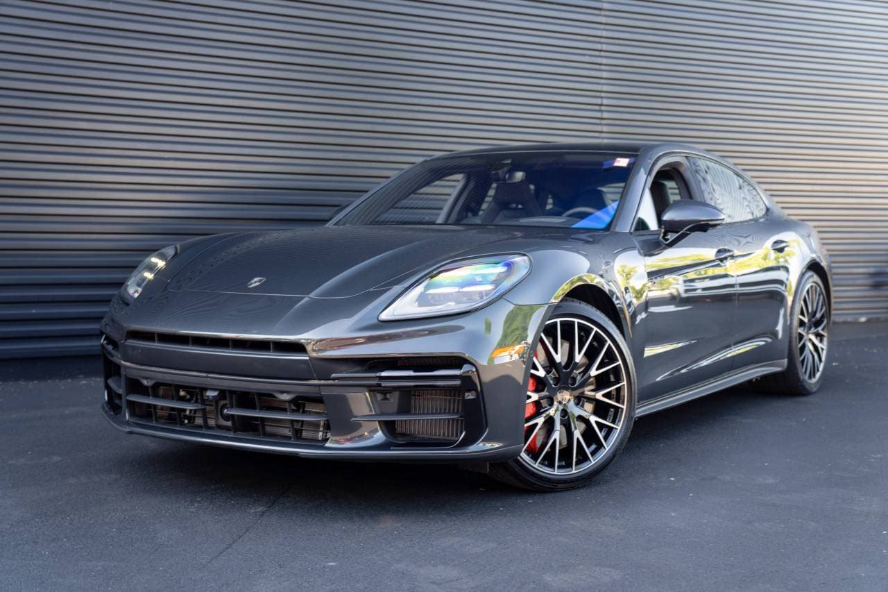 New 2026 Porsche Panamera Turbo