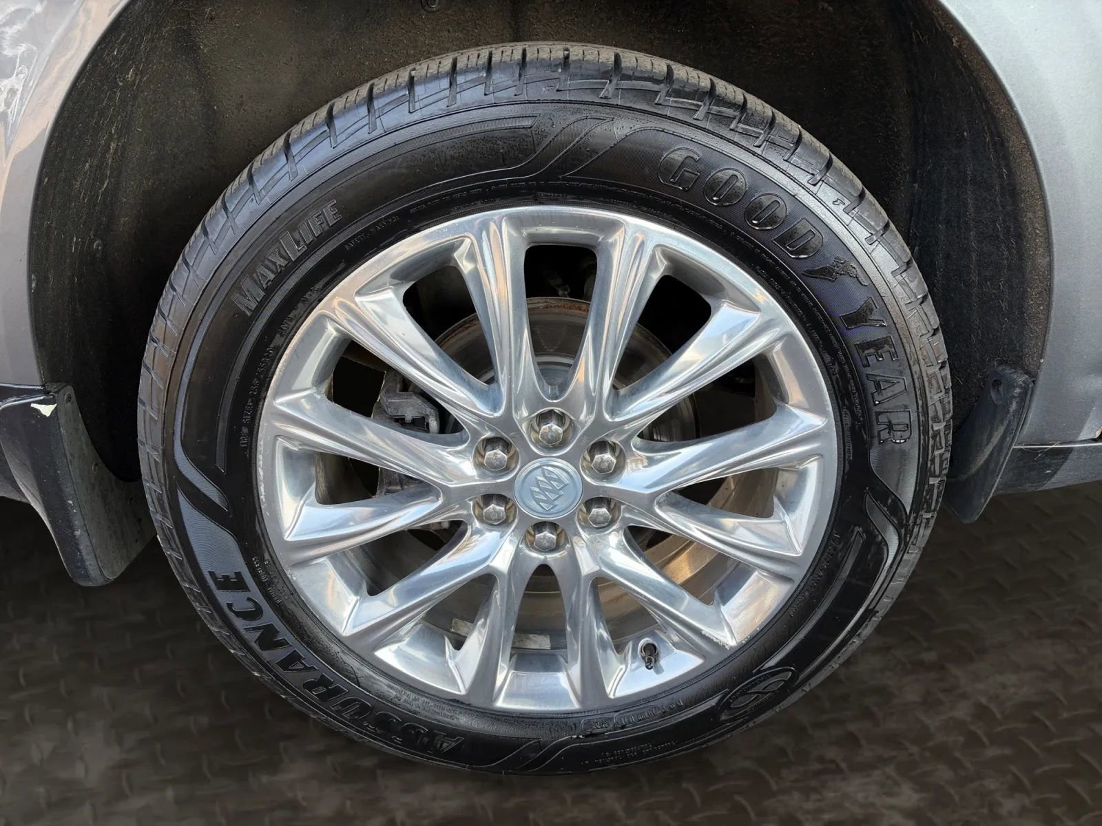 Used 2019 Buick Enclave Premium image 39