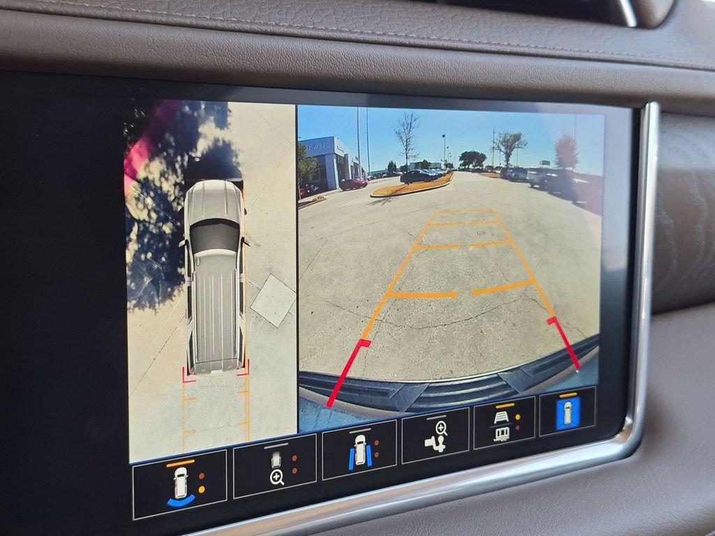Used 2022 GMC Yukon Denali RWD image 27