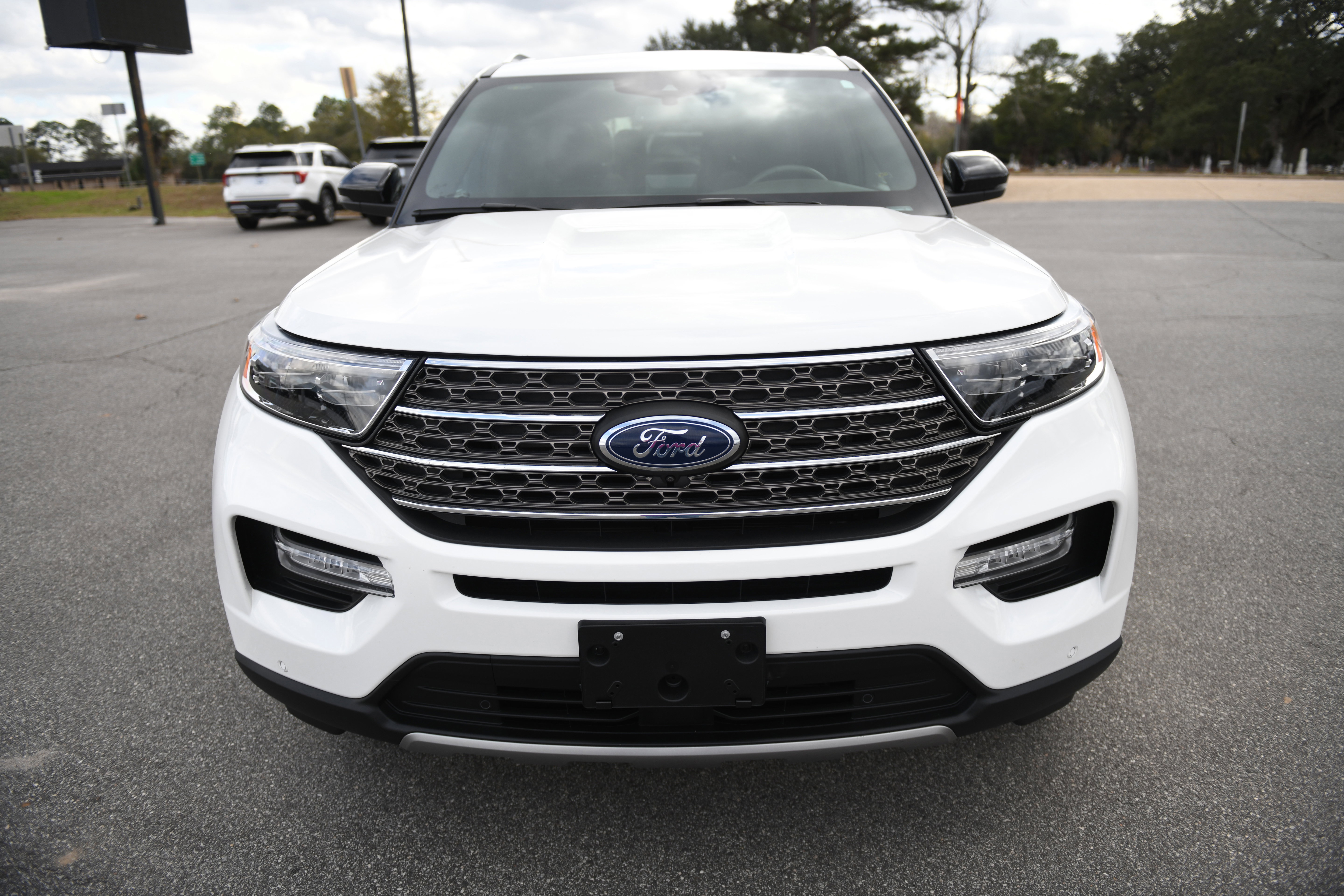 Used 2024 Ford Explorer King Ranch w/ Technology Package image 6