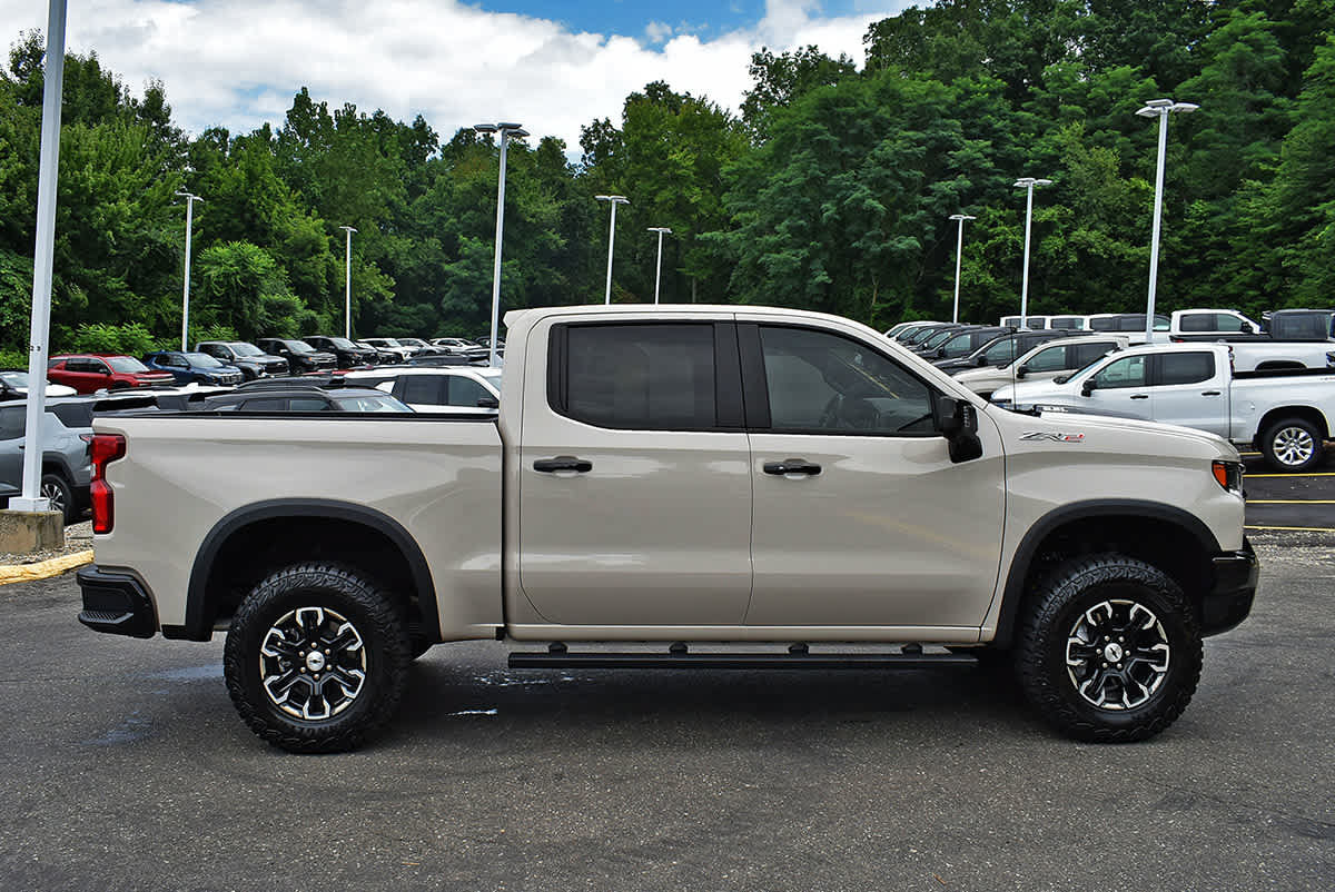 Used 2026 Chevrolet Silverado 1500 ZR2 w/ LPO, Dark Essentials Package AWD/4WD image 6