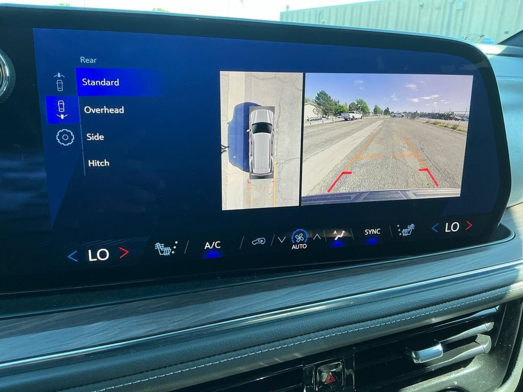 Used 2025 Chevrolet Tahoe Z71 AWD/4WD image 19