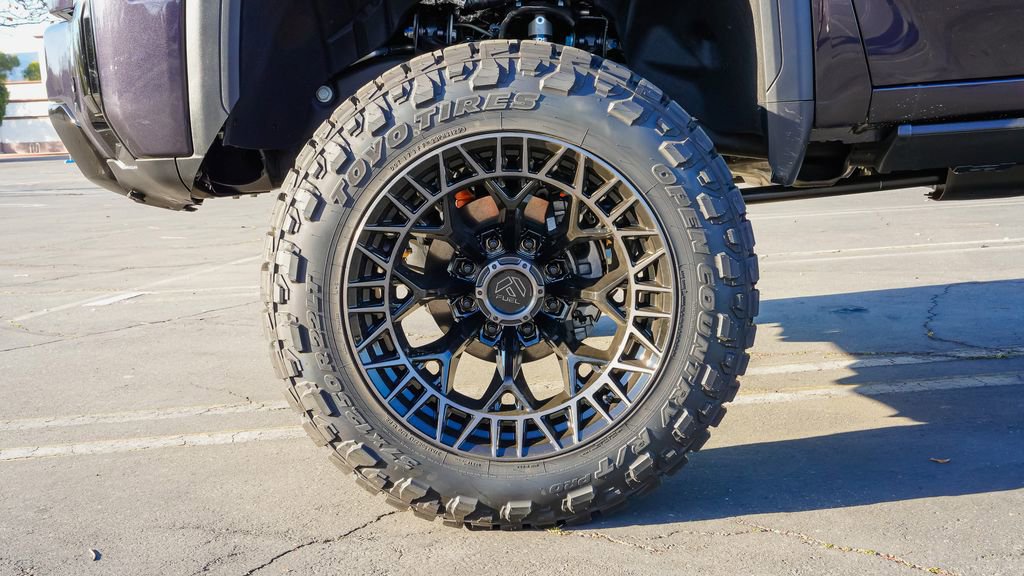 New 2026 GMC Sierra 3500 AT4 w/ AT4 Premium Plus Package image 9