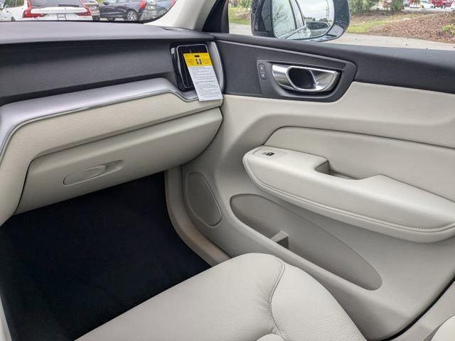 New 2025 Volvo XC60 T8 Core w/ Climate Package AWD/4WD image 20