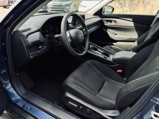 Used 2023 Honda Accord EX image 17