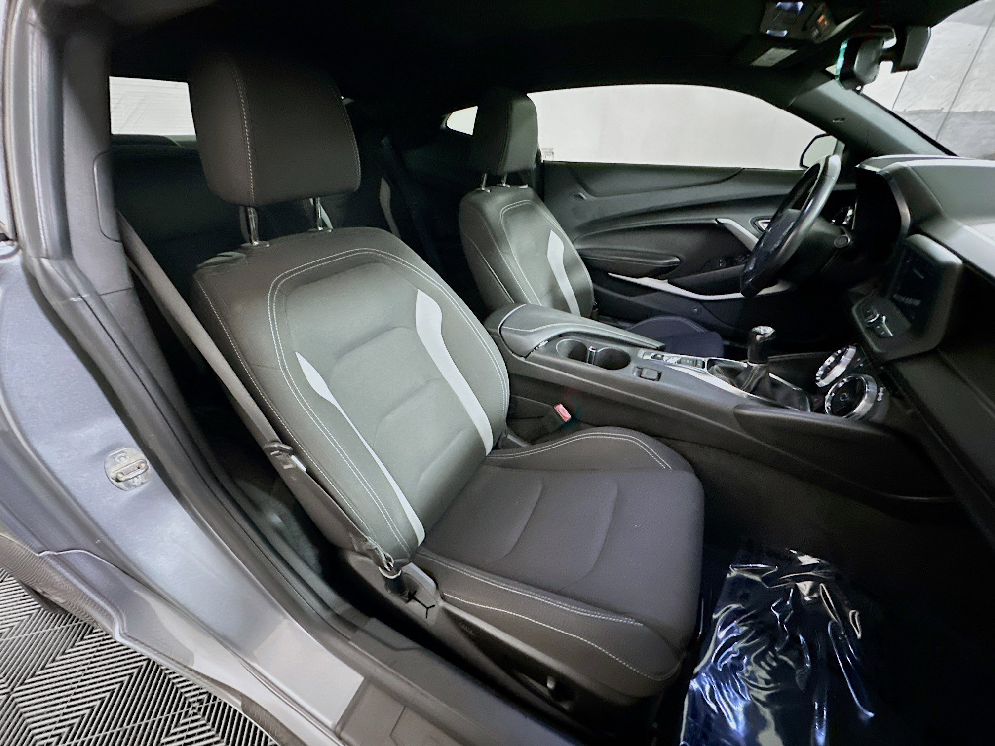Used 2019 Chevrolet Camaro LS RWD image 27