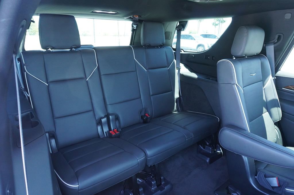 Certified 2023 Cadillac Escalade Premium Luxury AWD/4WD image 10