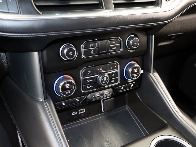 Used 2021 Chevrolet Tahoe LT w/ LT Signature Package image 21