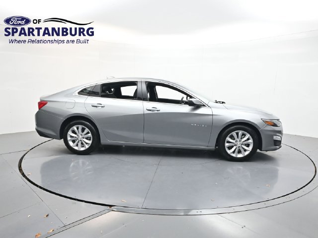 Used 2025 Chevrolet Malibu LT FWD image 8