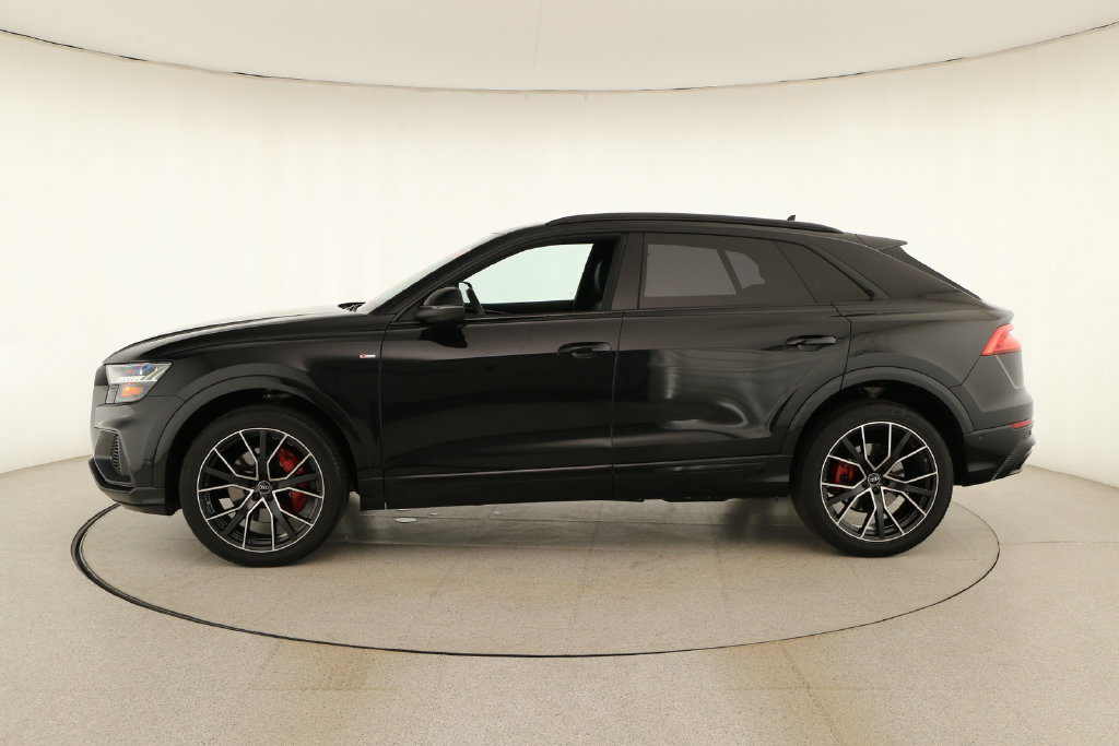 Used 2023 Audi Q8 Premium Plus AWD/4WD image 2