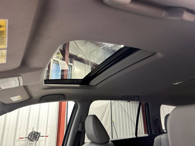 Used 2017 Honda Pilot EX-L image 32