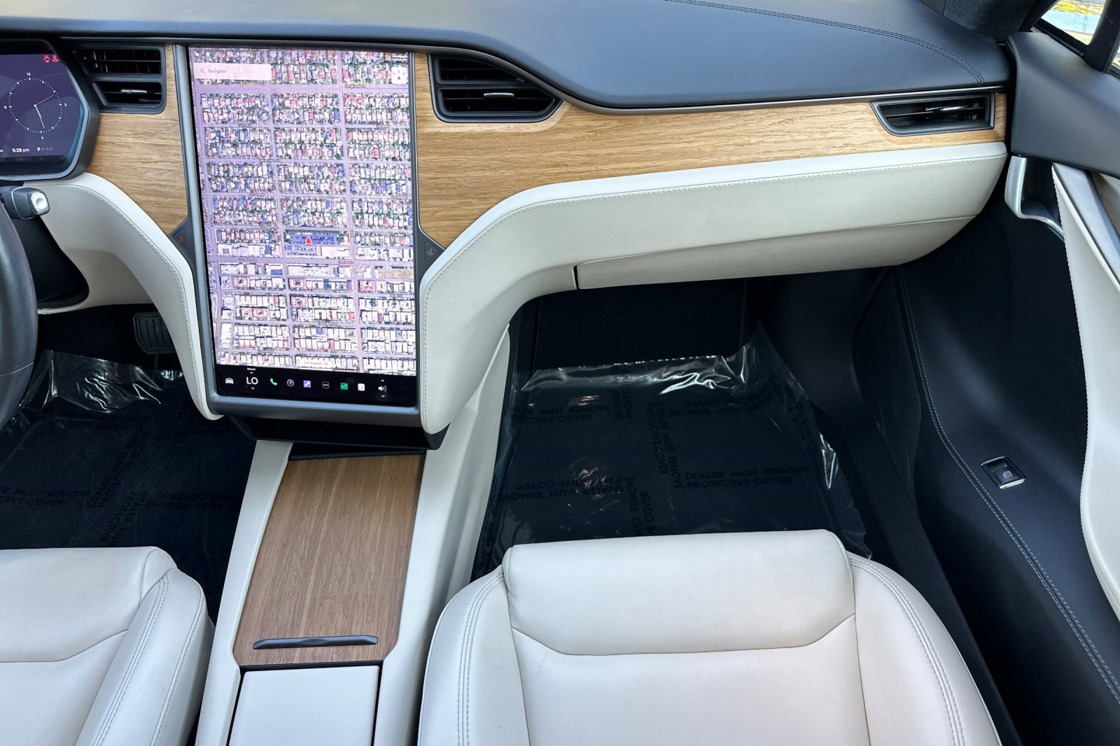 Used 2020 Tesla Model S Long Range Plus image 28