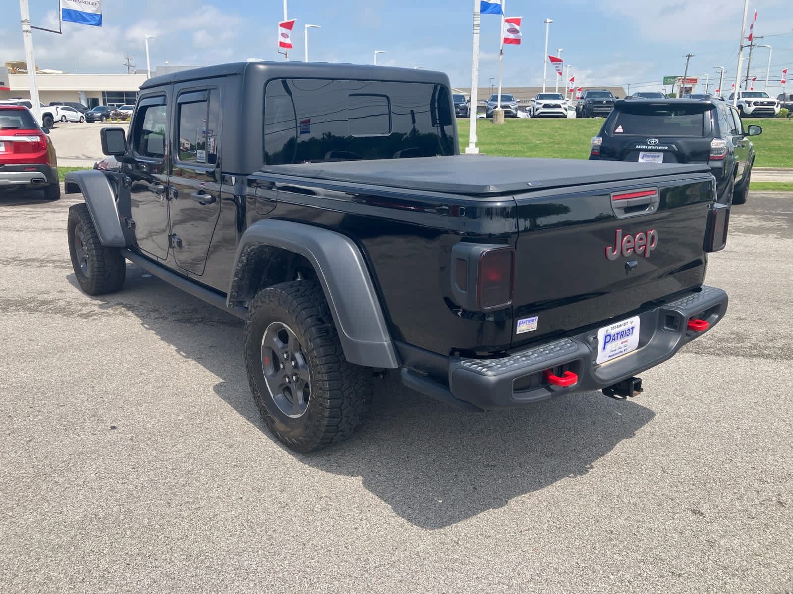 Used 2022 Jeep Gladiator Rubicon w/ Cold Weather Group AWD/4WD image 5