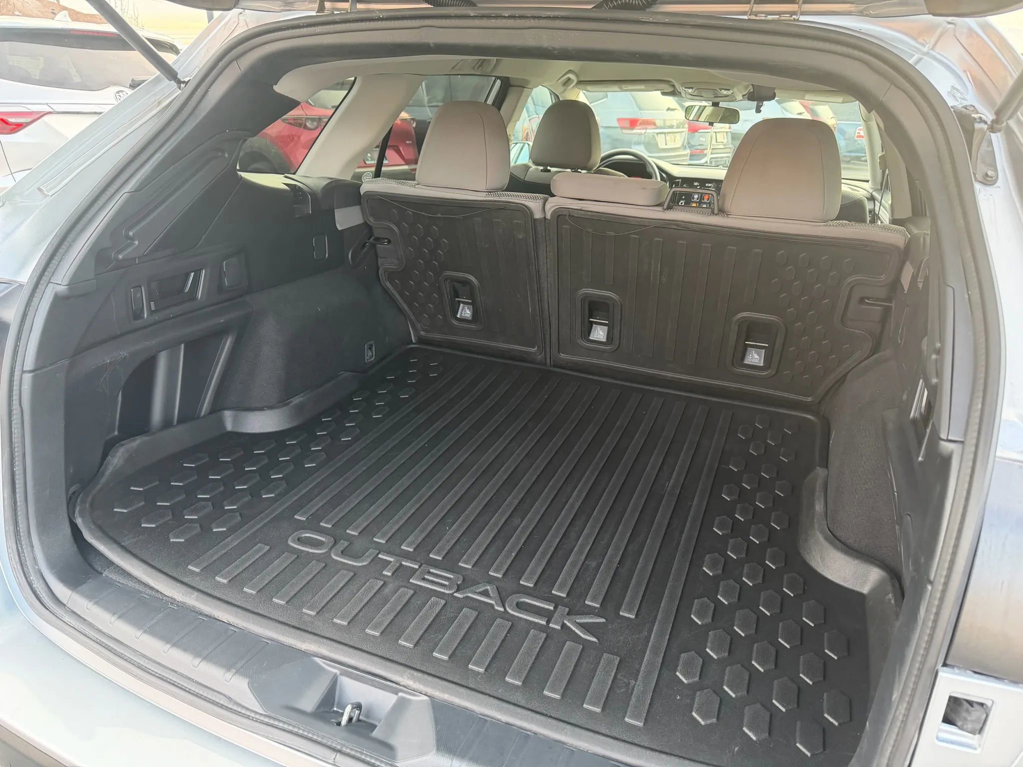 Used 2024 Subaru Outback Premium image 18