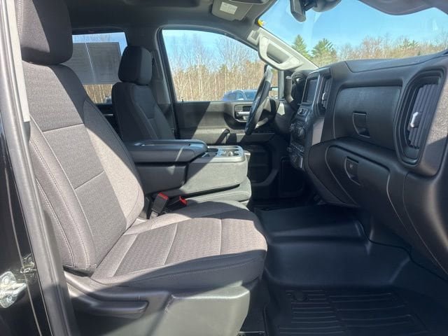 Used 2025 Chevrolet Silverado 2500 Custom w/ Custom Value Package AWD/4WD image 36