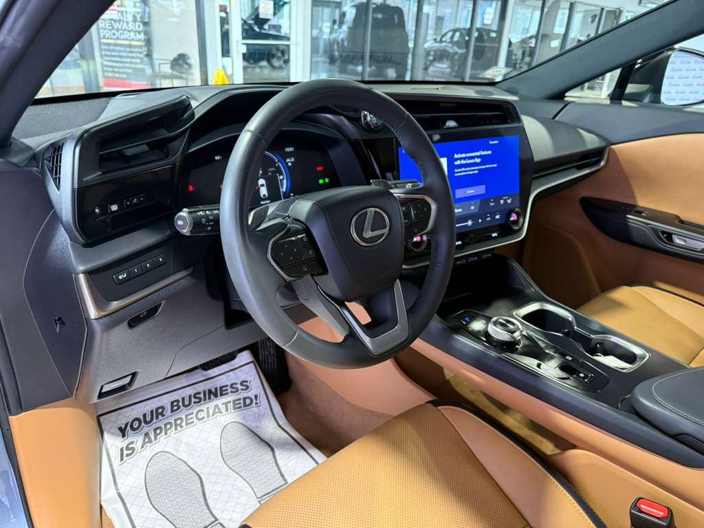 Used 2023 Lexus RZ 450e Premium w/ Technology Package image 36