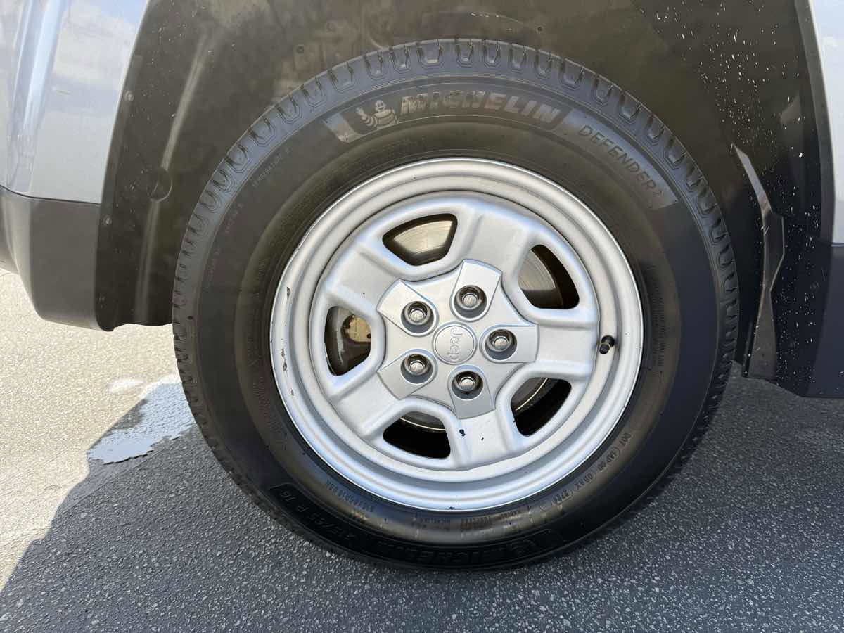 Used 2016 Jeep Patriot Sport image 13