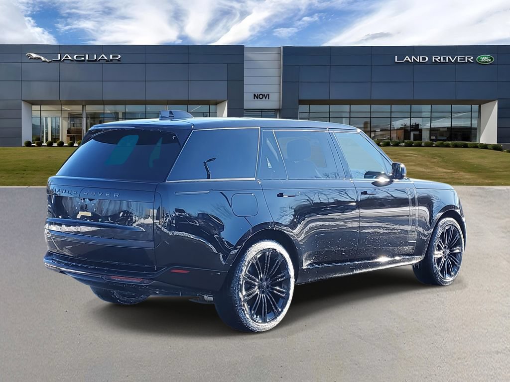 New 2026 Land Rover Range Rover Long Wheelbase SE AWD/4WD image 3