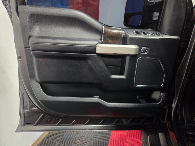 Used 2020 Ford F250 Lariat w/ Chrome Package AWD/4WD image 31