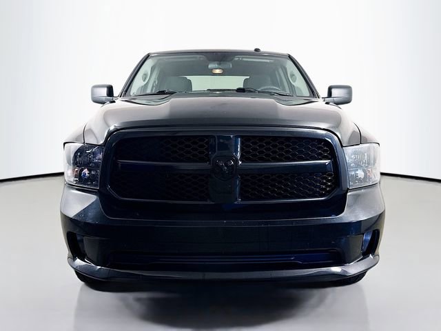 Used 2018 RAM 1500 Express w/ Black Ram 1500 Express Group AWD/4WD image 4