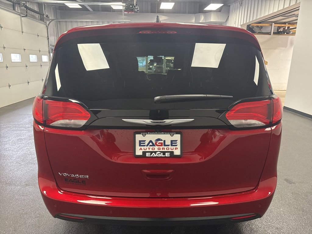New 2026 Chrysler Voyager LX image 9