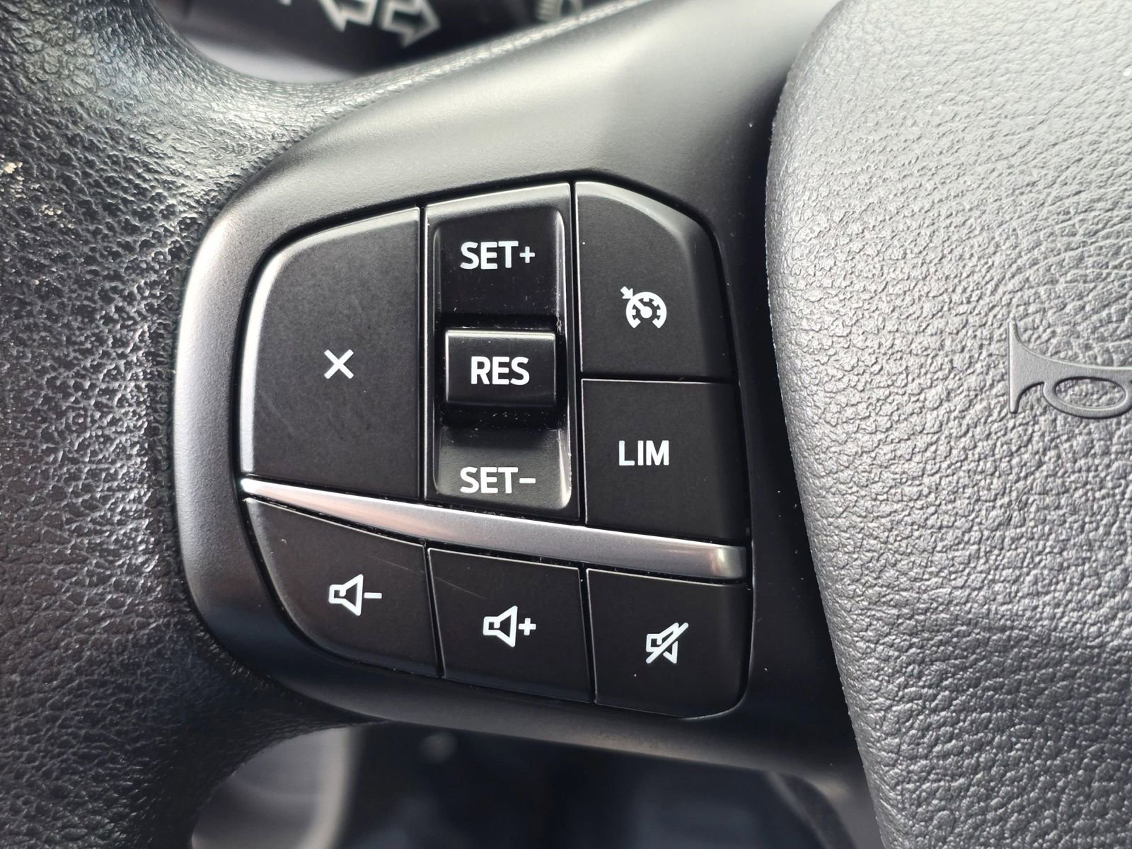 Used 2023 Ford Transit 350 XLT RWD image 20